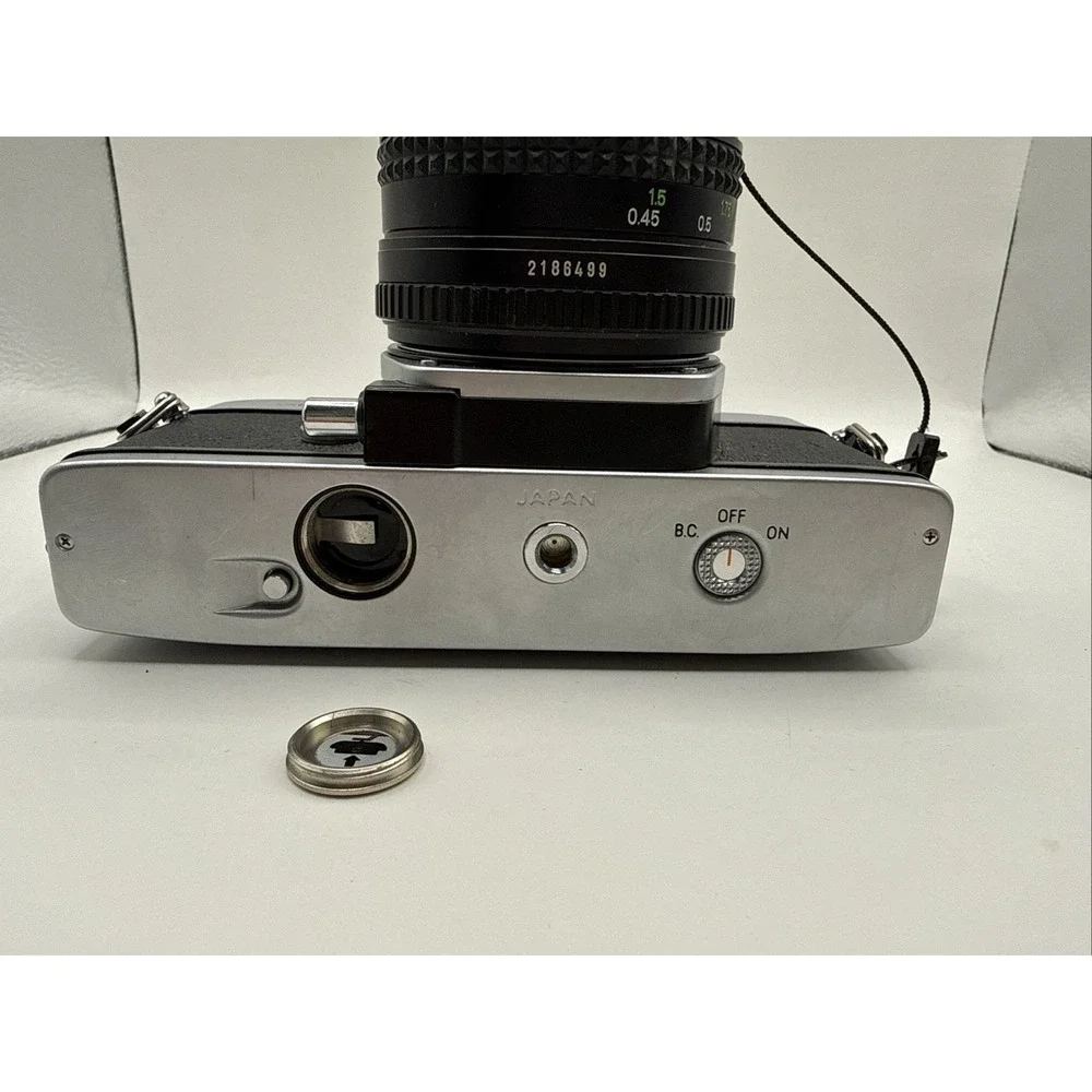 Minolta SRT 201 35mm Film Camera & 50mm f1.7 Rokkor X Lens‎ Partially Tested